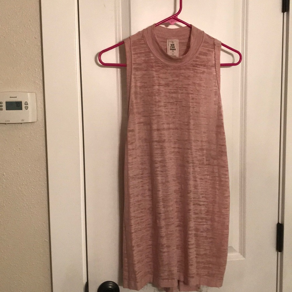 Free people pink high neck tank size Medium💕